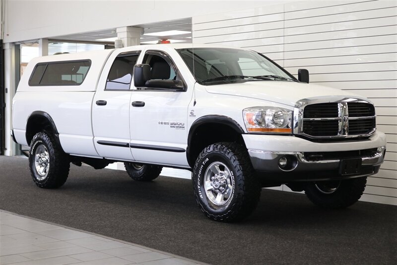 2006 Dodge Ram 3500 SLT  NEW 3 " CARLI LEVEL KIT W/ NEW 35 " BFG KO3 12-PLYs* 100% RUST FREE* NEVER HAD GOOSE NECK OR 5TH WHEEL* 6-SPEED MANUAL 5.9L HO* IN NEW CONDITION 100%* ALL ORIGINAL BOOKS & MANUALS & 2-KEYS* SERVICED - Photo 2 - Portland, OR 97230