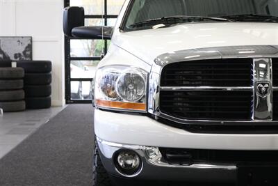 2006 Dodge Ram 3500 SLT  NEW 3 " CARLI LEVEL KIT W/ NEW 35 " BFG KO3 12-PLYs* 100% RUST FREE* NEVER HAD GOOSE NECK OR 5TH WHEEL* 6-SPEED MANUAL 5.9L HO* IN NEW CONDITION 100%* ALL ORIGINAL BOOKS & MANUALS & 2-KEYS* SERVICED - Photo 48 - Portland, OR 97230