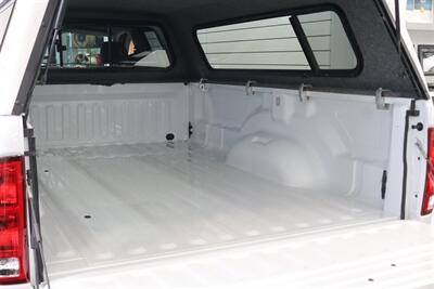 2006 Dodge Ram 3500 SLT  NEW 3 " CARLI LEVEL KIT W/ NEW 35 " BFG KO3 12-PLYs* 100% RUST FREE* NEVER HAD GOOSE NECK OR 5TH WHEEL* 6-SPEED MANUAL 5.9L HO* IN NEW CONDITION 100%* ALL ORIGINAL BOOKS & MANUALS & 2-KEYS* SERVICED - Photo 41 - Portland, OR 97230