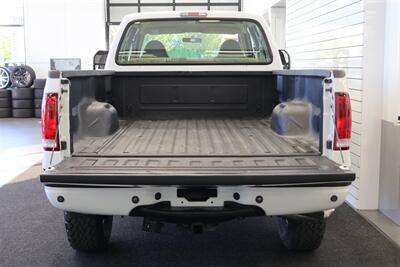 2001 Ford F-350 xlt  100% RUST FREE* NEVER HAD A 5TH WHEEL OR GOOSNECK* NEW 2.5 " LEVEL KIT W/ BILSTEIN 5100s* LONG BED 8FT* LINEX BED LINER* NEW BRAKES-ROTORS-CALIBERS-SWAY BAR LINKS-AC SERVICE-ALL FLUIDS - Photo 15 - Portland, OR 97230