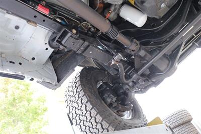 2001 Ford F-350 xlt  100% RUST FREE* NEVER HAD A 5TH WHEEL OR GOOSNECK* NEW 2.5 " LEVEL KIT W/ BILSTEIN 5100s* LONG BED 8FT* LINEX BED LINER* NEW BRAKES-ROTORS-CALIBERS-SWAY BAR LINKS-AC SERVICE-ALL FLUIDS - Photo 28 - Portland, OR 97230