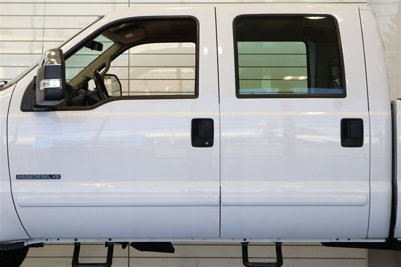 2001 Ford F-350 xlt  100% RUST FREE* NEVER HAD A 5TH WHEEL OR GOOSNECK* NEW 2.5 " LEVEL KIT W/ BILSTEIN 5100s* LONG BED 8FT* LINEX BED LINER* NEW BRAKES-ROTORS-CALIBERS-SWAY BAR LINKS-AC SERVICE-ALL FLUIDS - Photo 58 - Portland, OR 97230