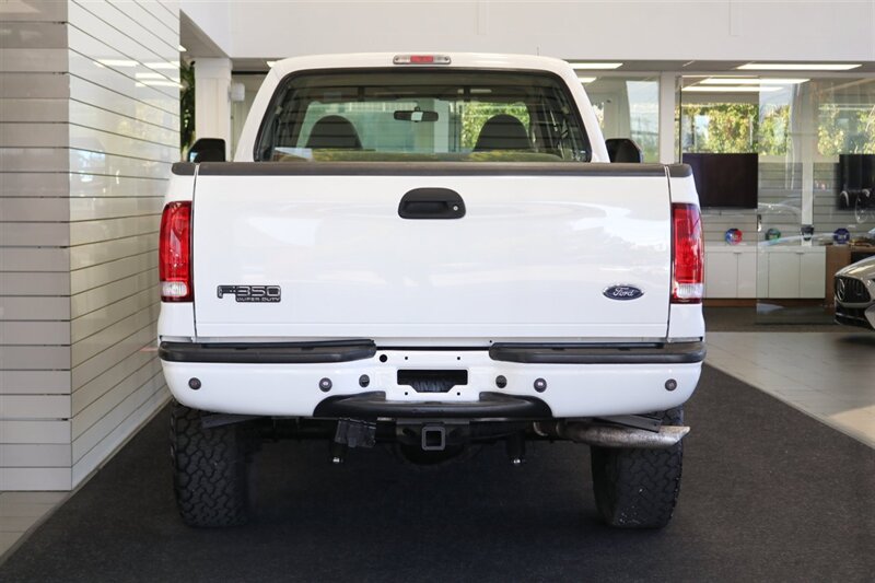 2001 Ford F-350 xlt  100% RUST FREE* NEVER HAD A 5TH WHEEL OR GOOSNECK* NEW 2.5 " LEVEL KIT W/ BILSTEIN 5100s* LONG BED 8FT* LINEX BED LINER* NEW BRAKES-ROTORS-CALIBERS-SWAY BAR LINKS-AC SERVICE-ALL FLUIDS - Photo 9 - Portland, OR 97230
