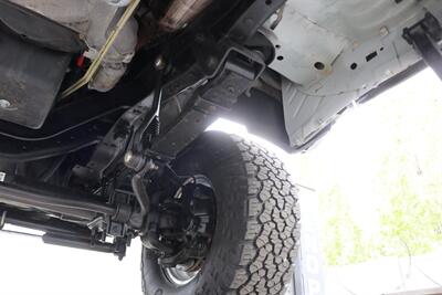 2001 Ford F-350 xlt  100% RUST FREE* NEVER HAD A 5TH WHEEL OR GOOSNECK* NEW 2.5 " LEVEL KIT W/ BILSTEIN 5100s* LONG BED 8FT* LINEX BED LINER* NEW BRAKES-ROTORS-CALIBERS-SWAY BAR LINKS-AC SERVICE-ALL FLUIDS - Photo 27 - Portland, OR 97230