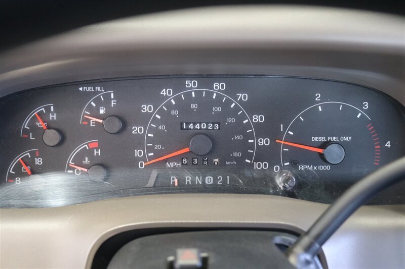 2001 Ford F-350 xlt  100% RUST FREE* NEVER HAD A 5TH WHEEL OR GOOSNECK* NEW 2.5 " LEVEL KIT W/ BILSTEIN 5100s* LONG BED 8FT* LINEX BED LINER* NEW BRAKES-ROTORS-CALIBERS-SWAY BAR LINKS-AC SERVICE-ALL FLUIDS - Photo 86 - Portland, OR 97230
