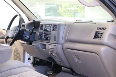 2001 Ford F-350 xlt  100% RUST FREE* NEVER HAD A 5TH WHEEL OR GOOSNECK* NEW 2.5 " LEVEL KIT W/ BILSTEIN 5100s* LONG BED 8FT* LINEX BED LINER* NEW BRAKES-ROTORS-CALIBERS-SWAY BAR LINKS-AC SERVICE-ALL FLUIDS - Photo 85 - Portland, OR 97230