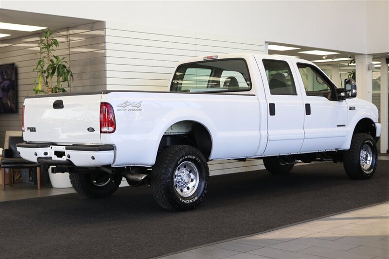 2001 Ford F-350 xlt  100% RUST FREE* NEVER HAD A 5TH WHEEL OR GOOSNECK* NEW 2.5 " LEVEL KIT W/ BILSTEIN 5100s* LONG BED 8FT* LINEX BED LINER* NEW BRAKES-ROTORS-CALIBERS-SWAY BAR LINKS-AC SERVICE-ALL FLUIDS - Photo 7 - Portland, OR 97230