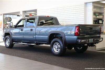 2007 Chevrolet Silverado 2500 LT1  1-OWNER* 0-RUST* CREW CAB LONG BED* 5TH WHEEL* LBZ* NEW 33 " FALKEN AT4 10-PLYS* LEVELED* LINEX BED LINER* ALL BOOKS* SERVICED* 6-PASSENGER SEATING* APPLE CAR PLAY - Photo 6 - Portland, OR 97230