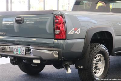 2007 Chevrolet Silverado 2500 LT1  1-OWNER* 0-RUST* CREW CAB LONG BED* 5TH WHEEL* LBZ* NEW 33 " FALKEN AT4 10-PLYS* LEVELED* LINEX BED LINER* ALL BOOKS* SERVICED* 6-PASSENGER SEATING* APPLE CAR PLAY - Photo 40 - Portland, OR 97230