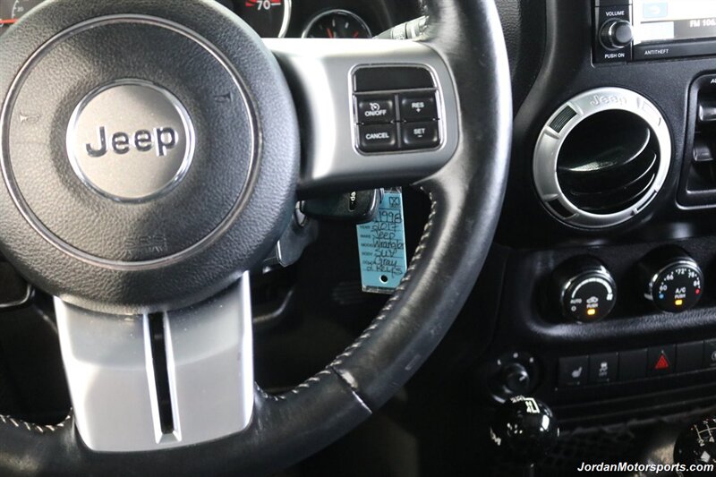2017 Jeep Wrangler Rubicon Hard Rock  HARD ROCK RUBICON W/ 6-SPEED MANUAL TRANSMISSION* 2 " TERRA FLEX W/ FOX SHOCKS* NEW 35 " TOYO A/T III TIRES* ROCK SLIDERS* ALL LED LIGHT UPGRADE PKG* ALL BOOKS & KEYS - Photo 29 - Portland, OR 97230