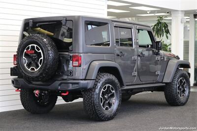 2017 Jeep Wrangler Rubicon Hard Rock  HARD ROCK RUBICON W/ 6-SPEED MANUAL TRANSMISSION* 2 " TERRA FLEX W/ FOX SHOCKS* NEW 35 " TOYO A/T III TIRES* ROCK SLIDERS* ALL LED LIGHT UPGRADE PKG* ALL BOOKS & KEYS - Photo 7 - Portland, OR 97230