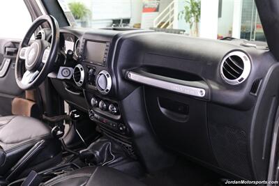 2017 Jeep Wrangler Rubicon Hard Rock  HARD ROCK RUBICON W/ 6-SPEED MANUAL TRANSMISSION* 2 " TERRA FLEX W/ FOX SHOCKS* NEW 35 " TOYO A/T III TIRES* ROCK SLIDERS* ALL LED LIGHT UPGRADE PKG* ALL BOOKS & KEYS - Photo 34 - Portland, OR 97230