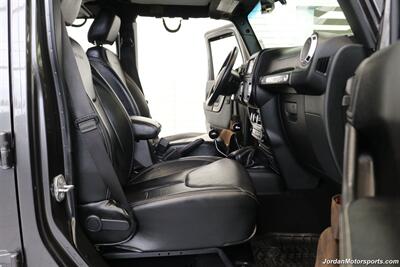 2017 Jeep Wrangler Rubicon Hard Rock  HARD ROCK RUBICON W/ 6-SPEED MANUAL TRANSMISSION* 2 " TERRA FLEX W/ FOX SHOCKS* NEW 35 " TOYO A/T III TIRES* ROCK SLIDERS* ALL LED LIGHT UPGRADE PKG* ALL BOOKS & KEYS - Photo 45 - Portland, OR 97230