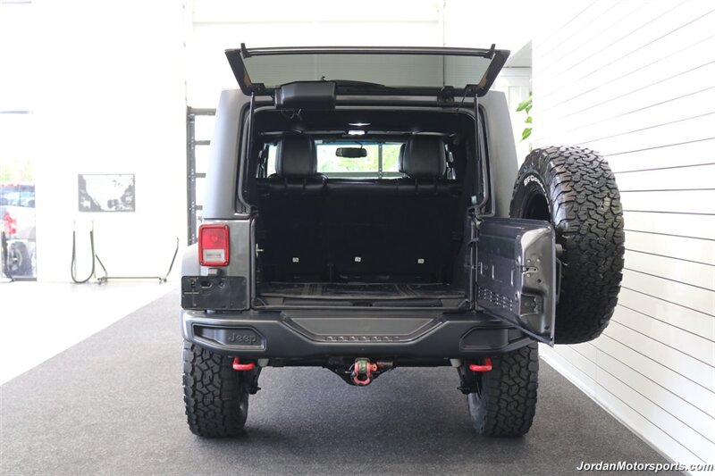 2017 Jeep Wrangler Rubicon Hard Rock  HARD ROCK RUBICON W/ 6-SPEED MANUAL TRANSMISSION* 2 " TERRA FLEX W/ FOX SHOCKS* NEW 35 " TOYO A/T III TIRES* ROCK SLIDERS* ALL LED LIGHT UPGRADE PKG* ALL BOOKS & KEYS - Photo 17 - Portland, OR 97230