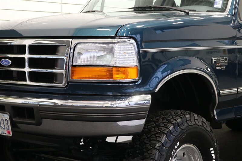 1995 Ford F-350 XLT  1-OWNER* 100% RUST FREE* 73K ACTUAL MILES* NEW 4 " BDS LIFT W/ FOX SHOCKS* NEW 35 " BFG KO3s* FULL FRESH SERVICE* ALL ORIGINAL BOOKS & MANUALS - Photo 12 - Portland, OR 97230