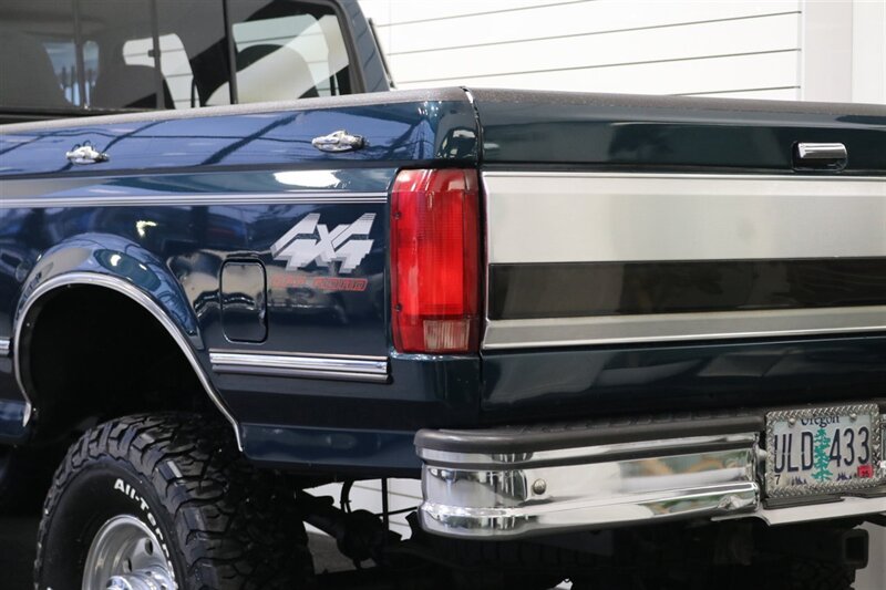 1995 Ford F-350 XLT  1-OWNER* 100% RUST FREE* 73K ACTUAL MILES* NEW 4 " BDS LIFT W/ FOX SHOCKS* NEW 35 " BFG KO3s* FULL FRESH SERVICE* ALL ORIGINAL BOOKS & MANUALS - Photo 45 - Portland, OR 97230