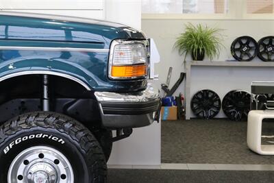 1995 Ford F-350 XLT  1-OWNER* 100% RUST FREE* 73K ACTUAL MILES* NEW 4 " BDS LIFT W/ FOX SHOCKS* NEW 35 " BFG KO3s* FULL FRESH SERVICE* ALL ORIGINAL BOOKS & MANUALS - Photo 55 - Portland, OR 97230