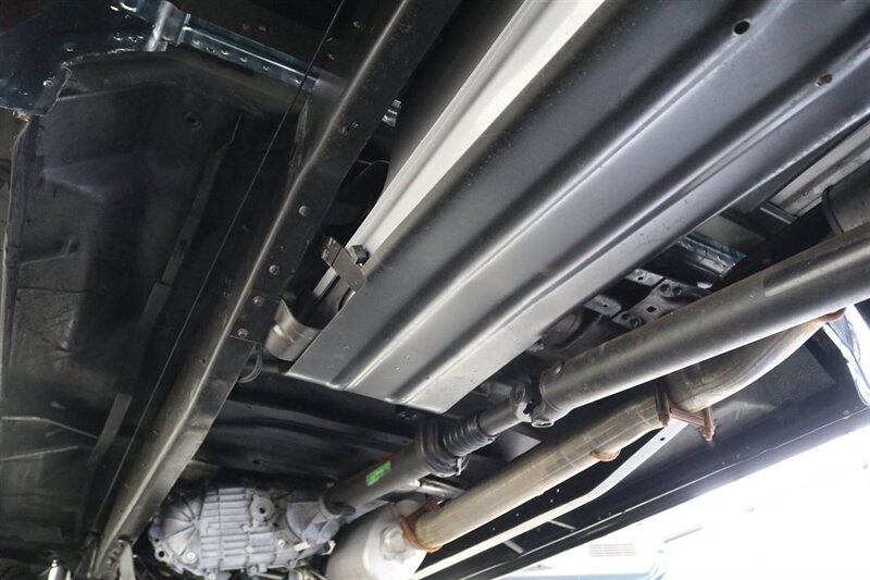 1995 Ford F-350 XLT  1-OWNER* 100% RUST FREE* 73K ACTUAL MILES* NEW 4 " BDS LIFT W/ FOX SHOCKS* NEW 35 " BFG KO3s* FULL FRESH SERVICE* ALL ORIGINAL BOOKS & MANUALS - Photo 26 - Portland, OR 97230