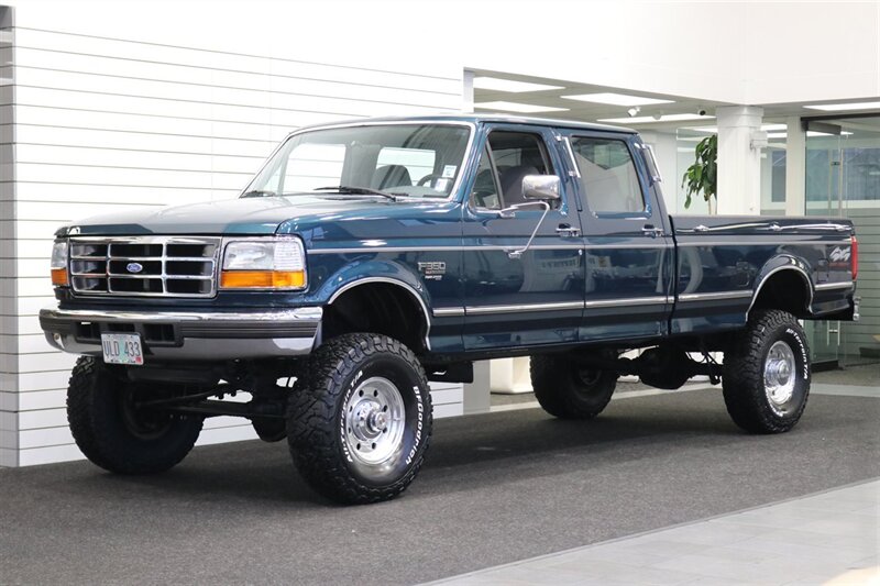 1995 Ford F-350 XLT  1-OWNER* 100% RUST FREE* 73K ACTUAL MILES* NEW 4 " BDS LIFT W/ FOX SHOCKS* NEW 35 " BFG KO3s* FULL FRESH SERVICE* ALL ORIGINAL BOOKS & MANUALS - Photo 3 - Portland, OR 97230