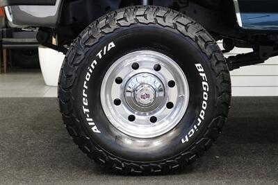 1995 Ford F-350 XLT  1-OWNER* 100% RUST FREE* 73K ACTUAL MILES* NEW 4 " BDS LIFT W/ FOX SHOCKS* NEW 35 " BFG KO3s* FULL FRESH SERVICE* ALL ORIGINAL BOOKS & MANUALS - Photo 16 - Portland, OR 97230