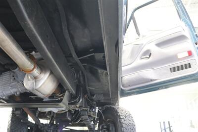 1995 Ford F-350 XLT  1-OWNER* 100% RUST FREE* 73K ACTUAL MILES* NEW 4 " BDS LIFT W/ FOX SHOCKS* NEW 35 " BFG KO3s* FULL FRESH SERVICE* ALL ORIGINAL BOOKS & MANUALS - Photo 35 - Portland, OR 97230