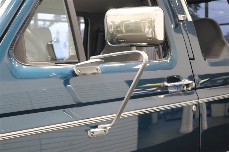 1995 Ford F-350 XLT  1-OWNER* 100% RUST FREE* 73K ACTUAL MILES* NEW 4 " BDS LIFT W/ FOX SHOCKS* NEW 35 " BFG KO3s* FULL FRESH SERVICE* ALL ORIGINAL BOOKS & MANUALS - Photo 65 - Portland, OR 97230