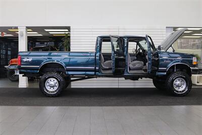 1995 Ford F-350 XLT  1-OWNER* 100% RUST FREE* 73K ACTUAL MILES* NEW 4 " BDS LIFT W/ FOX SHOCKS* NEW 35 " BFG KO3s* FULL FRESH SERVICE* ALL ORIGINAL BOOKS & MANUALS - Photo 11 - Portland, OR 97230