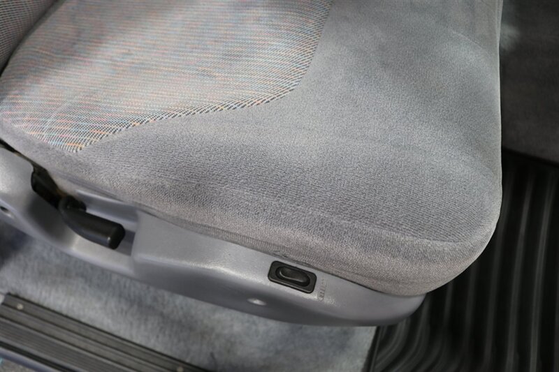 1995 Ford F-350 XLT  1-OWNER* 100% RUST FREE* 73K ACTUAL MILES* NEW 4 " BDS LIFT W/ FOX SHOCKS* NEW 35 " BFG KO3s* FULL FRESH SERVICE* ALL ORIGINAL BOOKS & MANUALS - Photo 73 - Portland, OR 97230