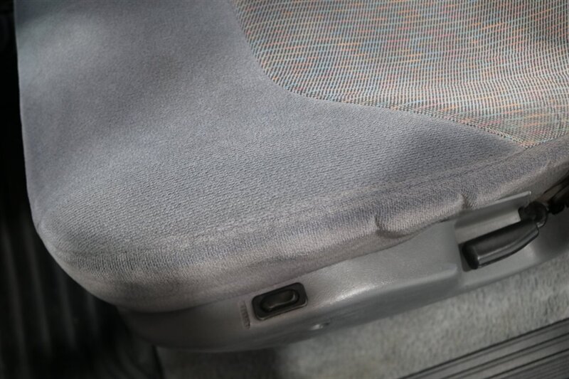 1995 Ford F-350 XLT  1-OWNER* 100% RUST FREE* 73K ACTUAL MILES* NEW 4 " BDS LIFT W/ FOX SHOCKS* NEW 35 " BFG KO3s* FULL FRESH SERVICE* ALL ORIGINAL BOOKS & MANUALS - Photo 72 - Portland, OR 97230