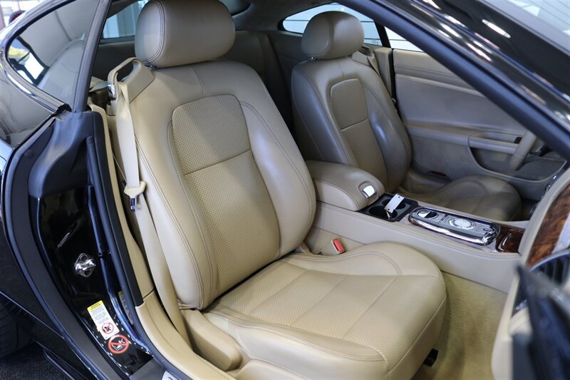2010 Jaguar XK XKR - Photo 16 - Portland, OR 97230