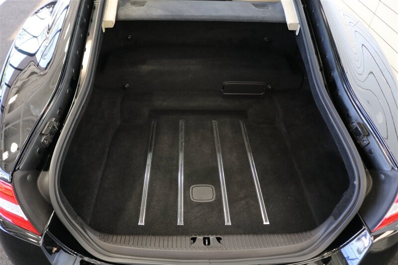 2010 Jaguar XK XKR - Photo 52 - Portland, OR 97230