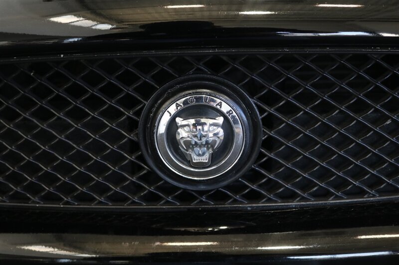 2010 Jaguar XK XKR - Photo 79 - Portland, OR 97230