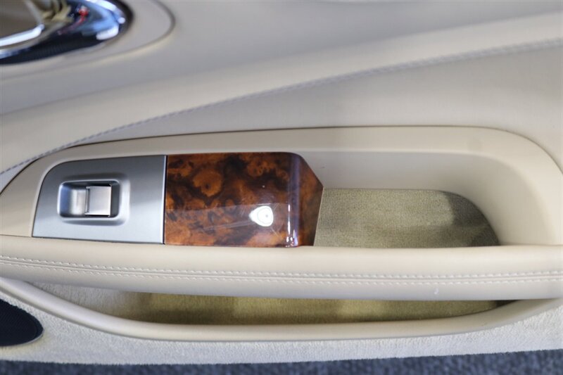 2010 Jaguar XK XKR - Photo 41 - Portland, OR 97230