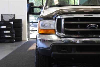 2000 Ford F-250 Lariat  1-OWNER* 100% RUST & CORROSION FREE* NEW 2.5 "LEVEL LIFT W/ BILSTEIN 5100s* NEW 35 " TOYO A/T III 10-PLYs* AIR LIFT REAR AIR BAGS* FULL FRESH SERVICE W/ NEW FLUIDS* ALL BOOKS & KEYS* LARIAT LONG BED - Photo 53 - Portland, OR 97230