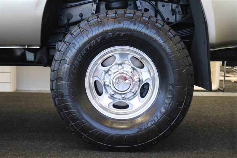 2000 Ford F-250 Lariat  1-OWNER* 100% RUST & CORROSION FREE* NEW 2.5 "LEVEL LIFT W/ BILSTEIN 5100s* NEW 35 " TOYO A/T III 10-PLYs* AIR LIFT REAR AIR BAGS* FULL FRESH SERVICE W/ NEW FLUIDS* ALL BOOKS & KEYS* LARIAT LONG BED - Photo 60 - Portland, OR 97230