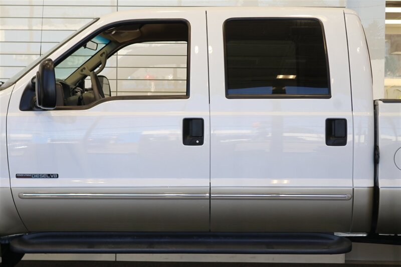 2000 Ford F-250 Lariat  1-OWNER* 100% RUST & CORROSION FREE* NEW 2.5 "LEVEL LIFT W/ BILSTEIN 5100s* NEW 35 " TOYO A/T III 10-PLYs* AIR LIFT REAR AIR BAGS* FULL FRESH SERVICE W/ NEW FLUIDS* ALL BOOKS & KEYS* LARIAT LONG BED - Photo 56 - Portland, OR 97230