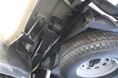 2000 Ford F-250 Lariat  1-OWNER* 100% RUST & CORROSION FREE* NEW 2.5 "LEVEL LIFT W/ BILSTEIN 5100s* NEW 35 " TOYO A/T III 10-PLYs* AIR LIFT REAR AIR BAGS* FULL FRESH SERVICE W/ NEW FLUIDS* ALL BOOKS & KEYS* LARIAT LONG BED - Photo 27 - Portland, OR 97230