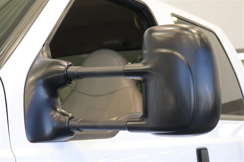 2000 Ford F-250 Lariat  1-OWNER* 100% RUST & CORROSION FREE* NEW 2.5 "LEVEL LIFT W/ BILSTEIN 5100s* NEW 35 " TOYO A/T III 10-PLYs* AIR LIFT REAR AIR BAGS* FULL FRESH SERVICE W/ NEW FLUIDS* ALL BOOKS & KEYS* LARIAT LONG BED - Photo 48 - Portland, OR 97230