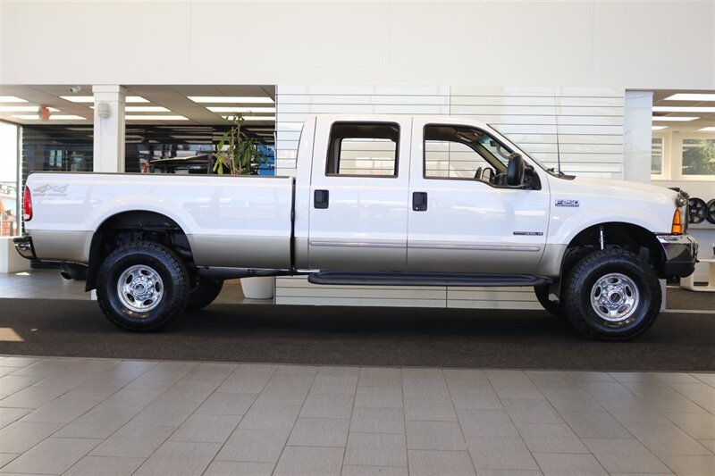 2000 Ford F-250 Lariat  1-OWNER* 100% RUST & CORROSION FREE* NEW 2.5 "LEVEL LIFT W/ BILSTEIN 5100s* NEW 35 " TOYO A/T III 10-PLYs* AIR LIFT REAR AIR BAGS* FULL FRESH SERVICE W/ NEW FLUIDS* ALL BOOKS & KEYS* LARIAT LONG BED - Photo 5 - Portland, OR 97230
