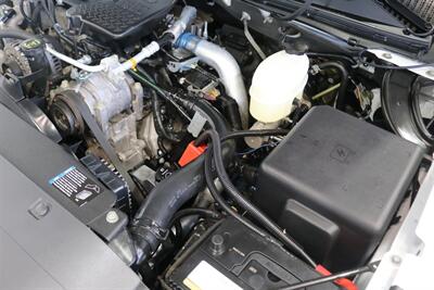 2006 Chevrolet Silverado 2500 LT3 1-OWNER* 100% RUST FREE* 6-SPD ALLISON* ALL RECDS SINCE NEW* NEW 2.5 " FABTEC LEVEL KIT W/ BILSTEIN 5100s & 33 " BFG KO3 10-PLYs* LONG BED* NO 5TH WHEEL-GOOSENECK* LT3 PKG* FRESH FULL SERVICE - Photo 39 - Portland, OR 97230