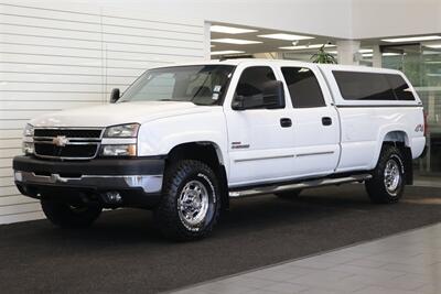 2006 Chevrolet Silverado 2500 LT3 1-OWNER* 100% RUST FREE* 6-SPD ALLISON* ALL RECDS SINCE NEW* NEW 2.5 " FABTEC LEVEL KIT W/ BILSTEIN 5100s & 33 " BFG KO3 10-PLYs* LONG BED* NO 5TH WHEEL-GOOSENECK* LT3 PKG* FRESH FULL SERVICE - Photo 3 - Portland, OR 97230