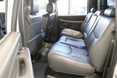 2006 Chevrolet Silverado 2500 LT3 1-OWNER* 100% RUST FREE* 6-SPD ALLISON* ALL RECDS SINCE NEW* NEW 2.5 " FABTEC LEVEL KIT W/ BILSTEIN 5100s & 33 " BFG KO3 10-PLYs* LONG BED* NO 5TH WHEEL-GOOSENECK* LT3 PKG* FRESH FULL SERVICE - Photo 81 - Portland, OR 97230