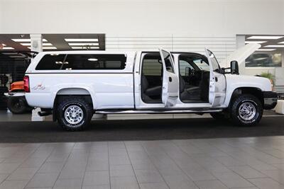 2006 Chevrolet Silverado 2500 LT3 1-OWNER* 100% RUST FREE* 6-SPD ALLISON* ALL RECDS SINCE NEW* NEW 2.5 " FABTEC LEVEL KIT W/ BILSTEIN 5100s & 33 " BFG KO3 10-PLYs* LONG BED* NO 5TH WHEEL-GOOSENECK* LT3 PKG* FRESH FULL SERVICE - Photo 11 - Portland, OR 97230