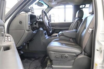 2006 Chevrolet Silverado 2500 LT3 1-OWNER* 100% RUST FREE* 6-SPD ALLISON* ALL RECDS SINCE NEW* NEW 2.5 " FABTEC LEVEL KIT W/ BILSTEIN 5100s & 33 " BFG KO3 10-PLYs* LONG BED* NO 5TH WHEEL-GOOSENECK* LT3 PKG* FRESH FULL SERVICE - Photo 80 - Portland, OR 97230