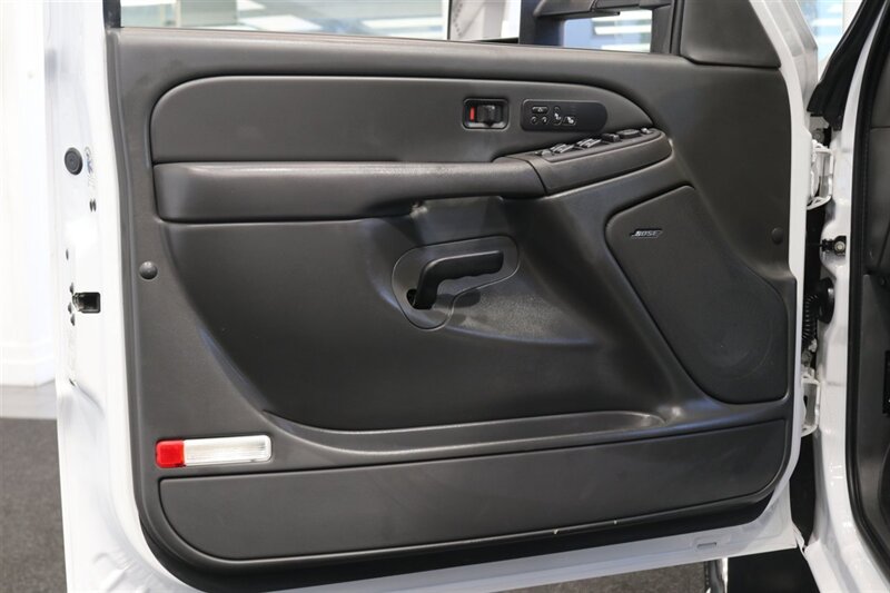 2006 Chevrolet Silverado 2500 LT3 1-OWNER* 100% RUST FREE* 6-SPD ALLISON* ALL RECDS SINCE NEW* NEW 2.5 " FABTEC LEVEL KIT W/ BILSTEIN 5100s & 33 " BFG KO3 10-PLYs* LONG BED* NO 5TH WHEEL-GOOSENECK* LT3 PKG* FRESH FULL SERVICE - Photo 66 - Portland, OR 97230