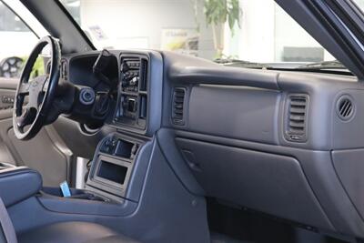 2006 Chevrolet Silverado 2500 LT3 1-OWNER* 100% RUST FREE* 6-SPD ALLISON* ALL RECDS SINCE NEW* NEW 2.5 " FABTEC LEVEL KIT W/ BILSTEIN 5100s & 33 " BFG KO3 10-PLYs* LONG BED* NO 5TH WHEEL-GOOSENECK* LT3 PKG* FRESH FULL SERVICE - Photo 84 - Portland, OR 97230