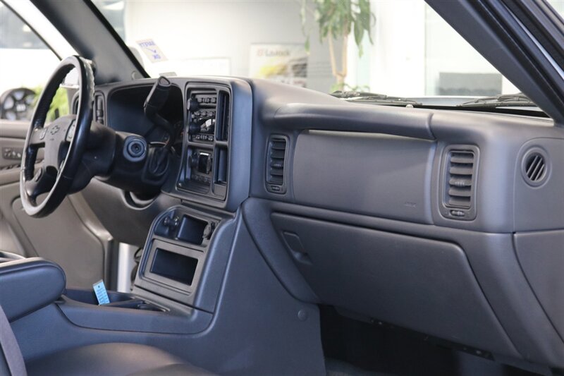2006 Chevrolet Silverado 2500 LT3 1-OWNER* 100% RUST FREE* 6-SPD ALLISON* ALL RECDS SINCE NEW* NEW 2.5 " FABTEC LEVEL KIT W/ BILSTEIN 5100s & 33 " BFG KO3 10-PLYs* LONG BED* NO 5TH WHEEL-GOOSENECK* LT3 PKG* FRESH FULL SERVICE - Photo 84 - Portland, OR 97230