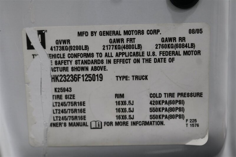 2006 Chevrolet Silverado 2500 LT3 1-OWNER* 100% RUST FREE* 6-SPD ALLISON* ALL RECDS SINCE NEW* NEW 2.5 " FABTEC LEVEL KIT W/ BILSTEIN 5100s & 33 " BFG KO3 10-PLYs* LONG BED* NO 5TH WHEEL-GOOSENECK* LT3 PKG* FRESH FULL SERVICE - Photo 95 - Portland, OR 97230