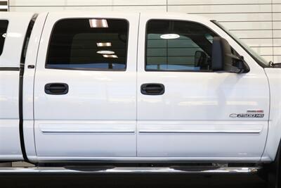2006 Chevrolet Silverado 2500 LT3 1-OWNER* 100% RUST FREE* 6-SPD ALLISON* ALL RECDS SINCE NEW* NEW 2.5 " FABTEC LEVEL KIT W/ BILSTEIN 5100s & 33 " BFG KO3 10-PLYs* LONG BED* NO 5TH WHEEL-GOOSENECK* LT3 PKG* FRESH FULL SERVICE - Photo 51 - Portland, OR 97230