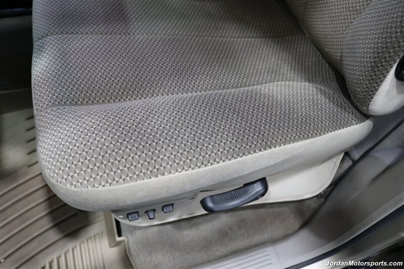 2004 Dodge Ram 2500 SLT  1-OWNER* 5.9L HIGH OUTPUT W/6-SPEED MANUAL* 100% RUST FREE* NEW 35 "NITTO 10-PLY TIRES* NEVER HAD 5TH WHEEL OR GOOSENECK* LEVELED W/BILSTEIN 5100 SHOCKS & STEERING STABILIZER* BOOKS-WINDOW STICKER - Photo 74 - Portland, OR 97230